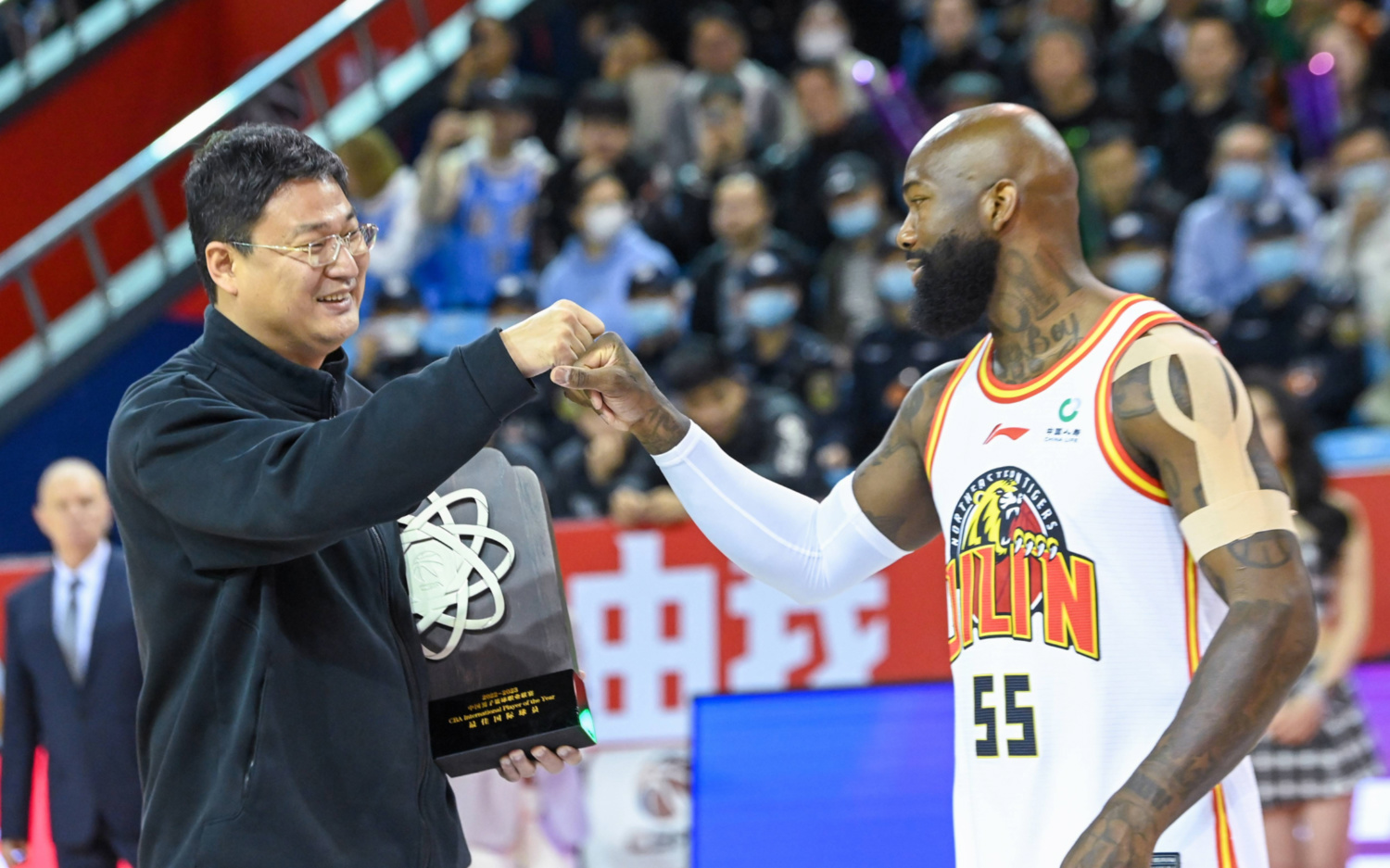 吉林队实力暴涨，大胜对手赢得胜利