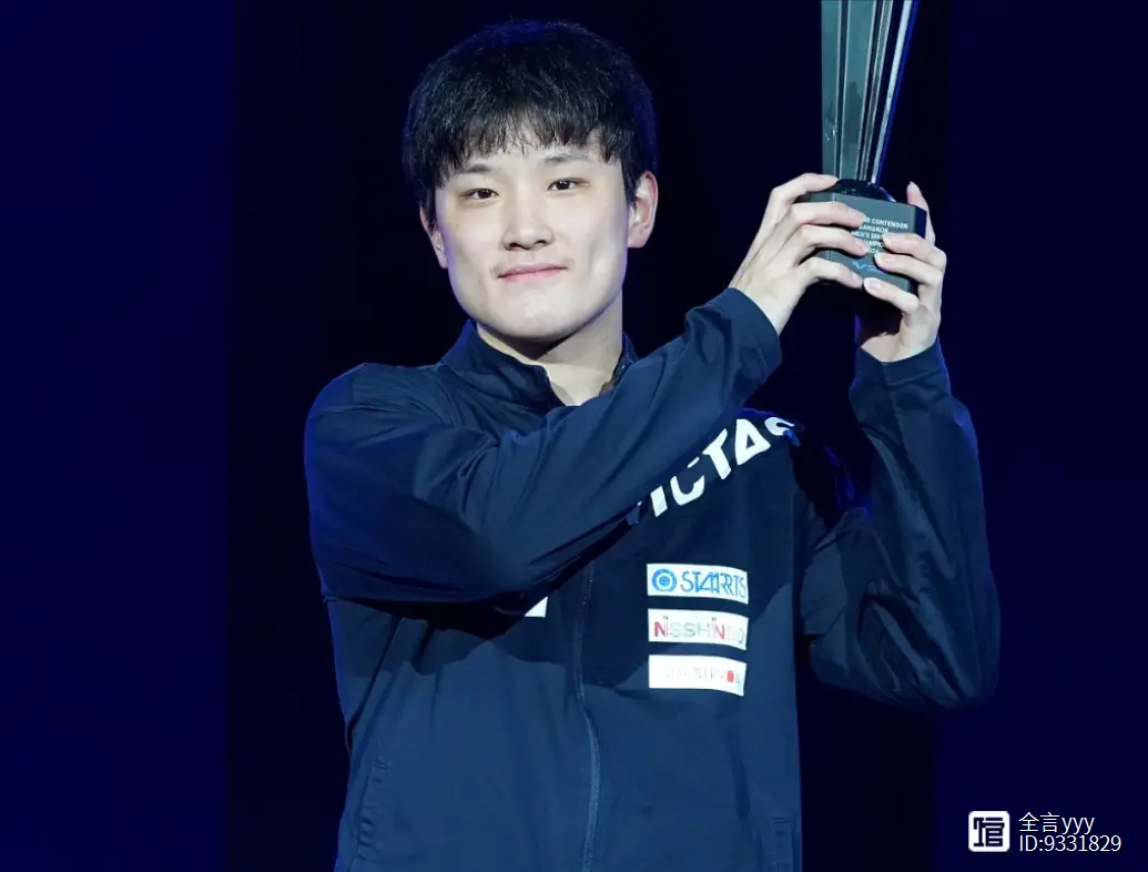 日本选手勇夺冠军,引爆热烈掌声 日本选手勇夺冠军,引爆热烈掌声