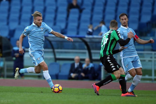 乐鱼体育电竞-包含乌迪内斯边锋状态回勇，助球队连胜的词条