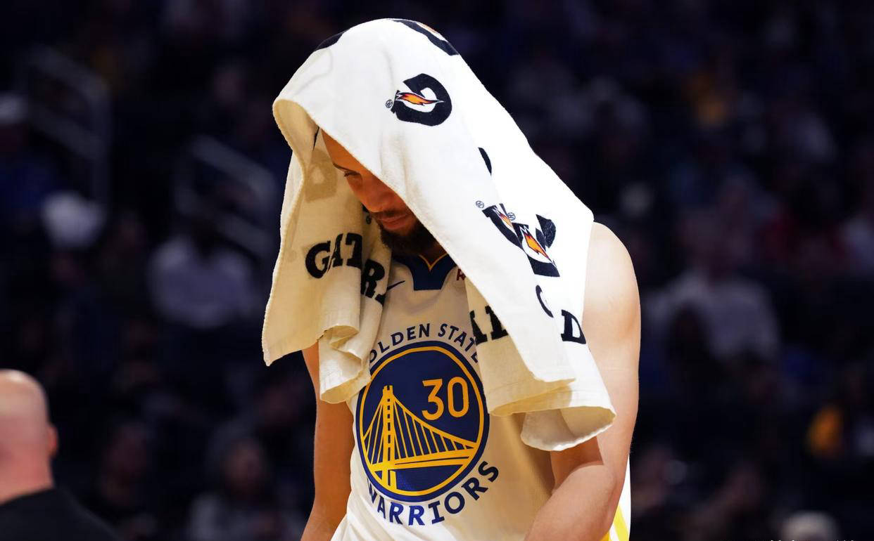 勇士客场失利,库里三分迷失手感难回归 勇士客场失利,库里三分迷失手感难回归