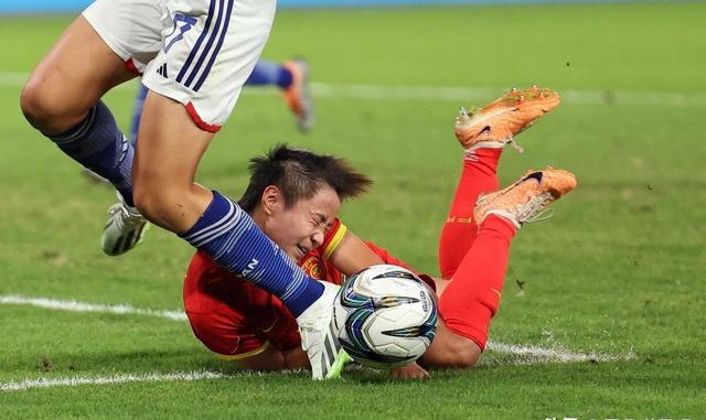 乐鱼体育电竞-关于中国女足遭遇困难，队员受伤无法出战的信息