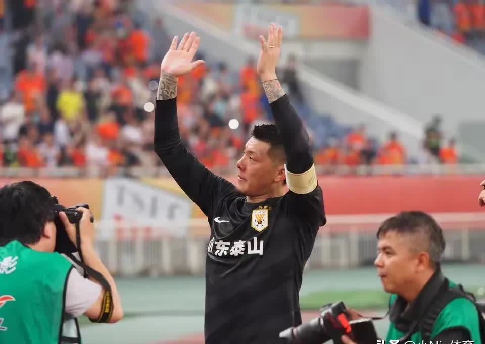 乐鱼体育网址-上港客场告捷，成功晋级亚冠淘汰赛！