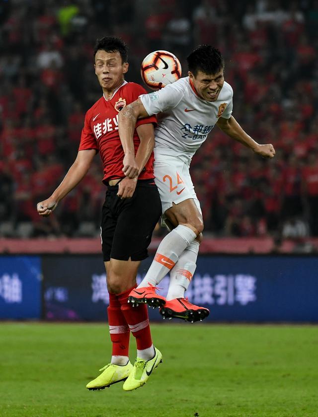 深圳佳兆业客场不敌武汉卓尔，遭遇失利