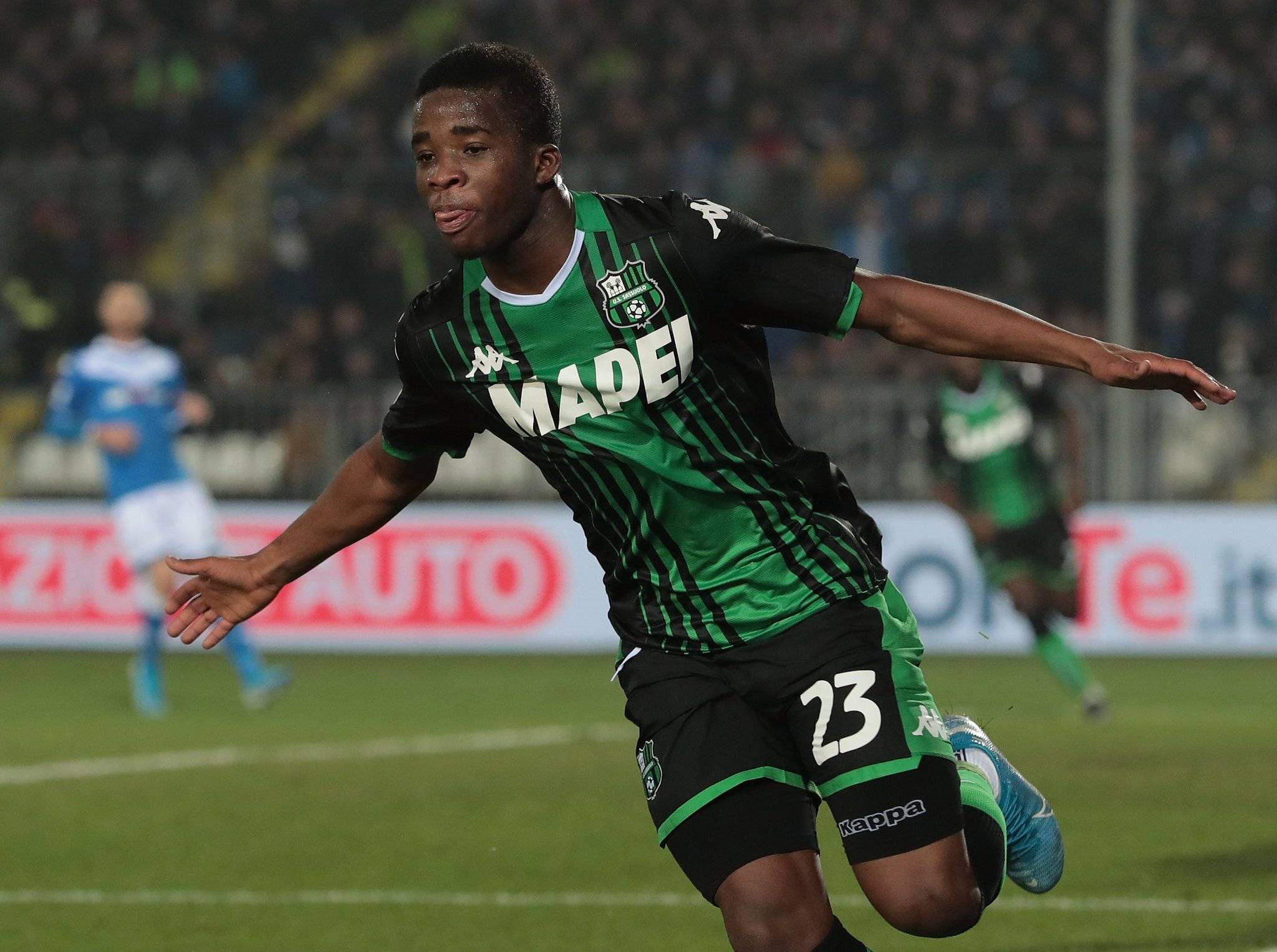 包含萨索洛客场逆袭击败桑普多利亚，提振士气的词条