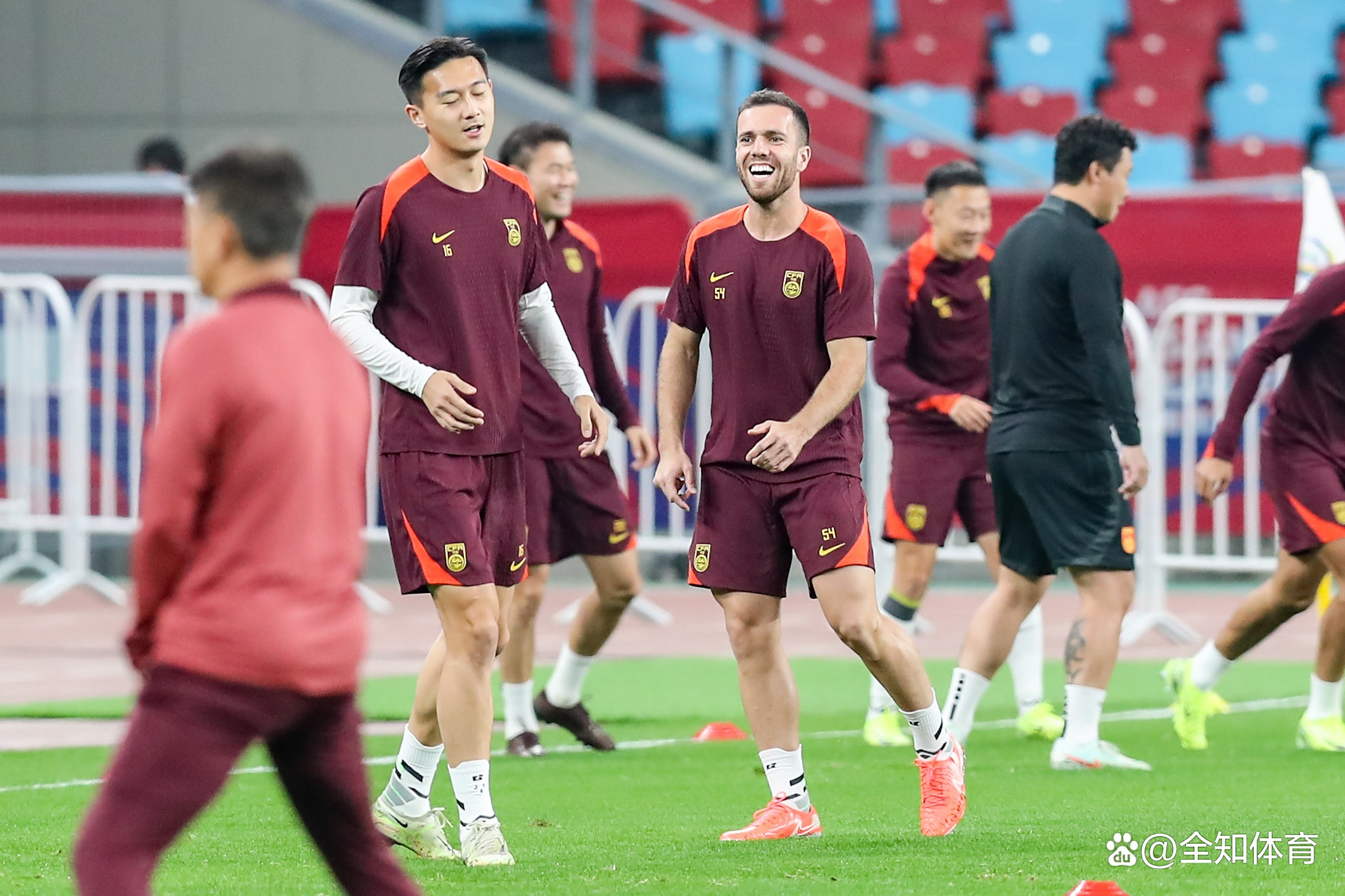 乐鱼体育注册-国足力挽狂澜，晋级国际比赛半决赛