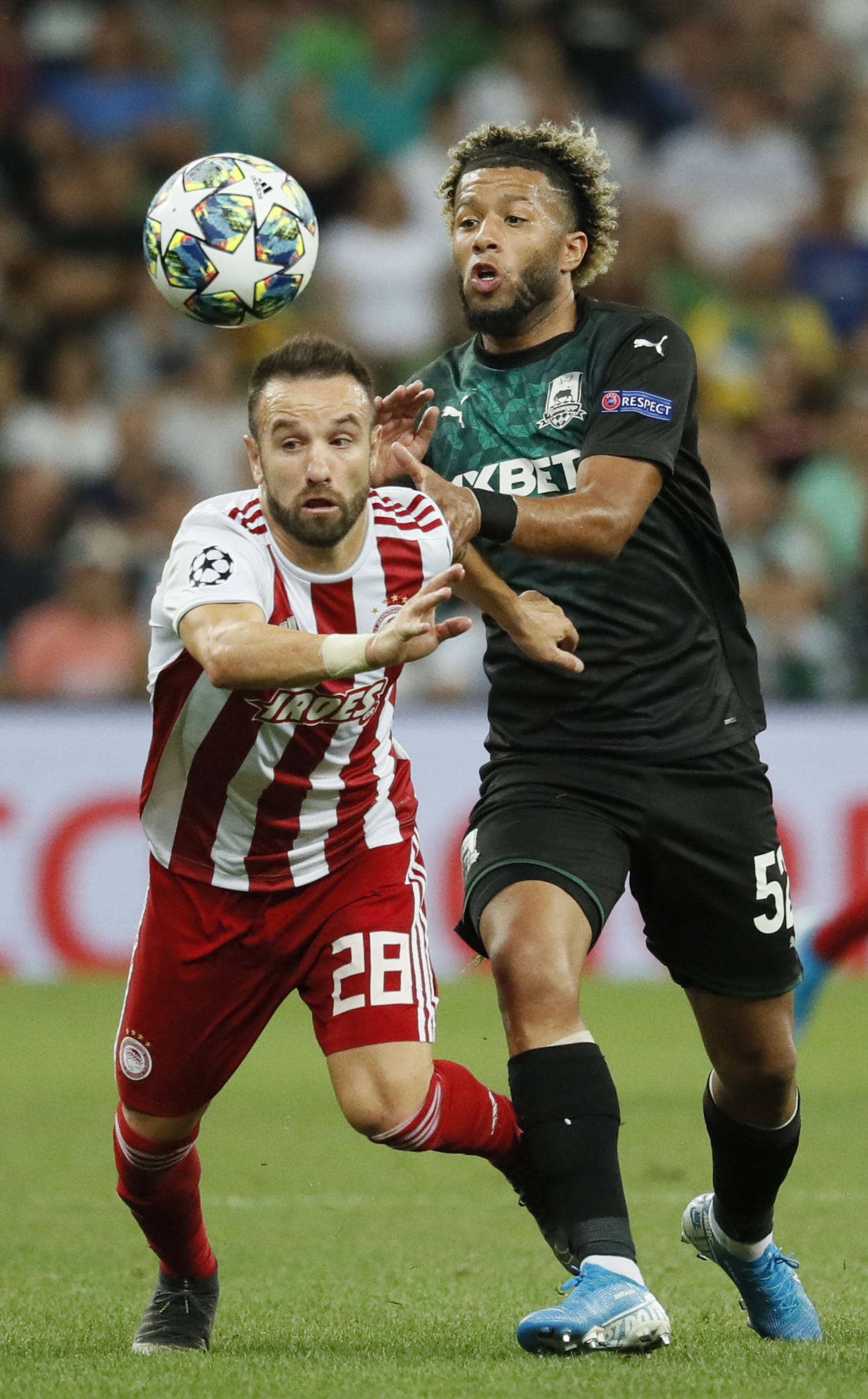 关于阿贾克斯凭借传球技术,打破对手防线的信息 关于阿贾克斯凭借传球技术,打破对手防线的信息